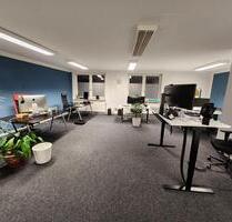 Arbeitsplatz in modernem Gemeinschaftsbüro in der Nordstadt - Hannover