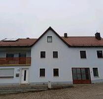 Einfamilienhaus zu vermieten - 1.350,00 EUR Kaltmiete, ca.  170,00 m² in Velburg (PLZ: 92355)