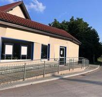 Gewerbefläche Büro Praxis - 850,00 EUR Kaltmiete, ca.  6,00 m² in Klipphausen (PLZ: 01665)