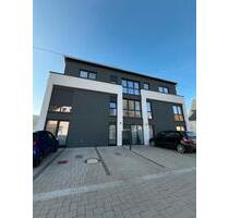 2-Zimmer-Neubauwohnung in Weierbach mit Terrasse, Aufzug, Einbauküche und Stellplatz. - Idar-Oberstein