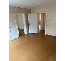 4-Zimmer-Wohnung mit Balkon und Garage – Unrenoviert - Bretten