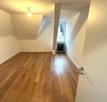 *Trier* helle 1 ZKB Dachgeschosswohnung in bester Innenstadtlage!