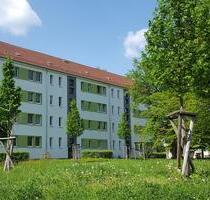 Attraktive Wohnung im Grünen!! - 317,00 EUR Kaltmiete, in Hohenstein-Ernstthal (PLZ: 09337)