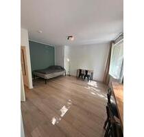 Renovated furnished 1-Room Apartment with balcony in Schöneberg - Berlin Tempelhof-Schöneberg