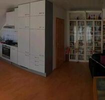 Jahresvertrag - Dachgeschoss Wohnung mit Balkon - Frechen
