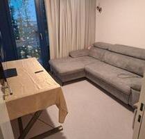 Möbliertes Zimmer in einer 2 Zimmer Wohnung ab sofort, Zwischenmi - München Am Riesenfeld