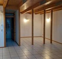 1-Zimmer Galerie Wohnung in Mainstockheim - Albertshofen