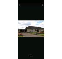 Bungalow zu vermietenverkaufen - 1.200,00 EUR Kaltmiete, ca.  137,00 m² in Jübek (PLZ: 24855)