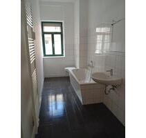 +Schöne+großzügige+4 Zimmer Wohnung im EG mit AK+Wanne+BALKON! #DD125 - Freital