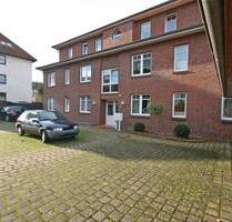 Helle 3-Zimmer-Dachgeschosswohnung ohne Schrägen mit Balkon in ruhiger Lage - Syke