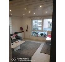 1 Zimmer Mädchen WG Zimmer - 600,00 EUR Kaltmiete, ca.  30,00 m² in Offenbach am Main (PLZ: 63071) Bieberer Berg