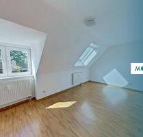 **Helle 2-Zimmer-Dachgeschosswohnung mit EBK** - Rendsburg