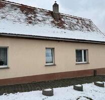Einfamilienhaus - 20.000,00 EUR Kaufpreis, in Ahlsdorf (PLZ: 06313)