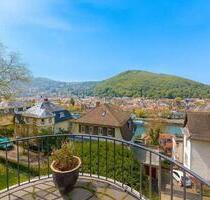 Großzügige 4-Zimmer-Wohnung mit Blick auf Schloss und Neckar – umfassend saniert - Heidelberg Neuenheim