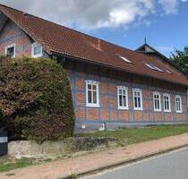 Fachwerkhaus mit zwei Wohnparteien und Nebengebäude Höhbeck NDS
