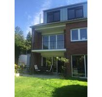 MODERNES HELLES HAUS IN DÜSSELDORF - LUDENBERG MIT EINBAUKÜCHE -