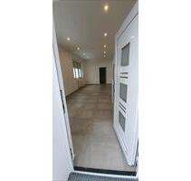 2.5 Zimmer Wohnung - 900,00 EUR Kaltmiete, ca.  63,00 m² in Roth (PLZ: 91154)