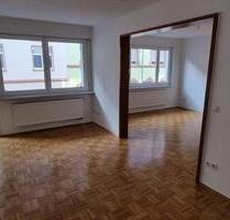 Charmante, moderne 3-Zimmer-Wohnung mit 2 Balkonen - Aschaffenburg Österreicher Kolonie