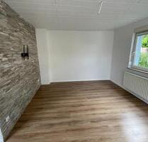 Helle 3 Zi-Terassenwohnung mit EBK und großer Terrasse und Garten - Schonungen Forst