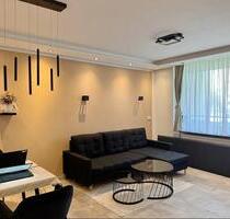 Kernsanierte 2-Zimmer-Wohnung mit TG-Stellplatz in Köln-Porz