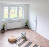 Hell und freundliche 2-Raum-Wohnung mit Balkon - Chemnitz Adelsberg