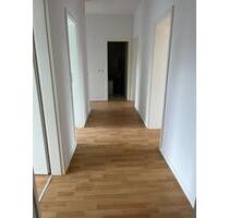 Erstbezug nach Sanierung: 4-Zimmer-Wohnung mit Balkon in MG - Mönchengladbach