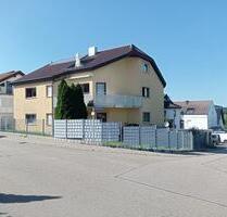 Schöne, großzügige 4,5 Zi.Whg.125m², mit Gartenterrasse u. Garten - Pforzheim Brötzingen