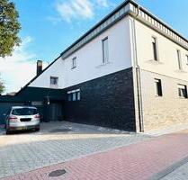 Stillvolles Zweifamilienhaus - 960.000,00 EUR Kaufpreis, in Greven (PLZ: 48268)