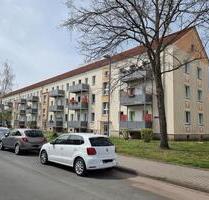 Helle 2-Raumwohnung - Balkon - Tageslichtbad mit Wanne - ideal für Singles oder Pärchen - Merseburg