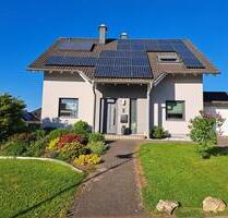 Freistehendes Einfamilienhaus Osburg,Garten,Doppelgarage,Treppenl