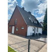Modernisiertes Einfamilienhaus mit großem Garten & 3 Stellplätze - Lohne (Oldenburg)