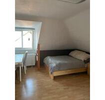 Möblierte 1-Zi Wohnung in Renningen