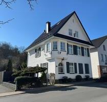 Vielseitige Immobilie! Ein- bzw. Zweifamilienhaus in Gummersbach