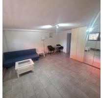 2 Zimmer Souterrain-Wohnung mit seperatem Eingang ca. 40 qm - Kehl