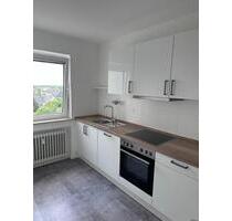 Stilvolle 3-Zimmer-Wohnung mit Weitblick und neuer Einbauküche - Bielefeld Heepen