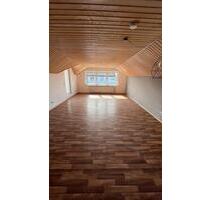 100 qm Wohnung - 950,00 EUR Kaltmiete, in Künzell (PLZ: 36093)