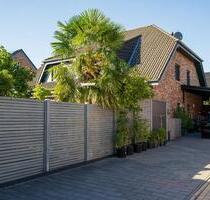 moderne Doppelhaushälfte mit Wannenkeller, Carport, Gartenhaus - Rees