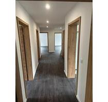 5 Zimmer Wohnung Erstbezug Bad + WC + Balkon ab Sofort Mieten - Schmidgaden