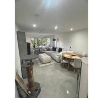 3-Zimmer-Wohnung mit Garage, Balkon, EBK in Hirschlanden - Ditzingen