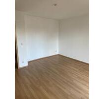 Einraumwohnung mit Einbauküche und Balkon zu vermieten - Mittweida