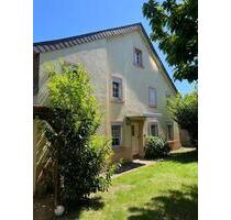 Haus zu vermieten Altbau - 999,00 EUR Kaltmiete, ca.  150,00 m² in Korschenbroich (PLZ: 41352)