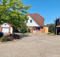 Exklusive DHH in Linau - 1.680,00 EUR Kaltmiete, ca.  120,00 m² in Schönberg (PLZ: 22929)
