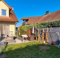 Verkaufe modernisierten Reihenhaus (Haus in Haus) - Bietigheim