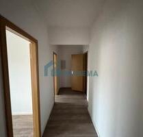 3 Zimmer Wohnung mit Balkon - 487,00 EUR Kaltmiete, in Schwerin (PLZ: 19061) Gartenstadt