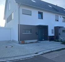 Geräumiges Reiheneckhaus mit 5 Zimmer in Buchloe-Lindenberg