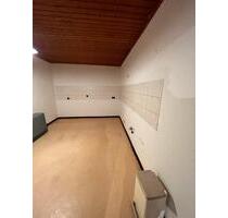 Wohnung Altbau - 550,00 EUR Kaltmiete, ca.  120,00 m² in Ruppertsberg (PLZ: 67152)