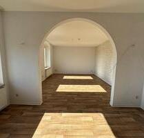 Wohnung 4-ZimmerWhg 2.OG mi - 399,00 EUR Kaltmiete, ca.  87,30 m² in Nienburg (Saale) (PLZ: 06429)