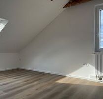 Attraktive 2-Raum DG-Wohnung frisch renoviert - Löhne