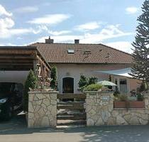 halbes Haus zum kaufen - 440.000,00 EUR Kaufpreis, ca.  120,00 m² in Schwabach (PLZ: 91126)
