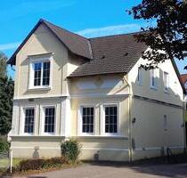 Sahnestück !! Repräsentative Büro-Villa als Firmensitz, Top Lage - Ahrensburg